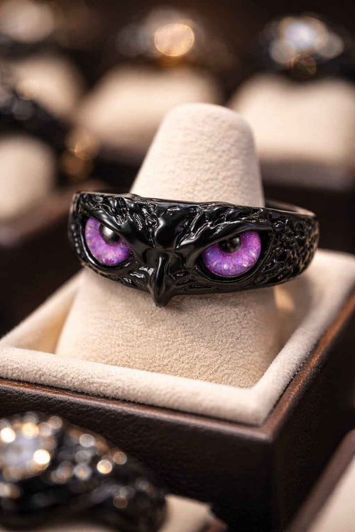 Black Raven Skull Ring with Purple Eyes – Gothic Bird Skull Statement Ring – Dark Fantasy Jewelry for Men & Women